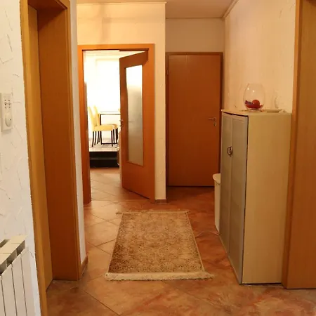 Apartments-asquiro * Mostarsko Raskrsce