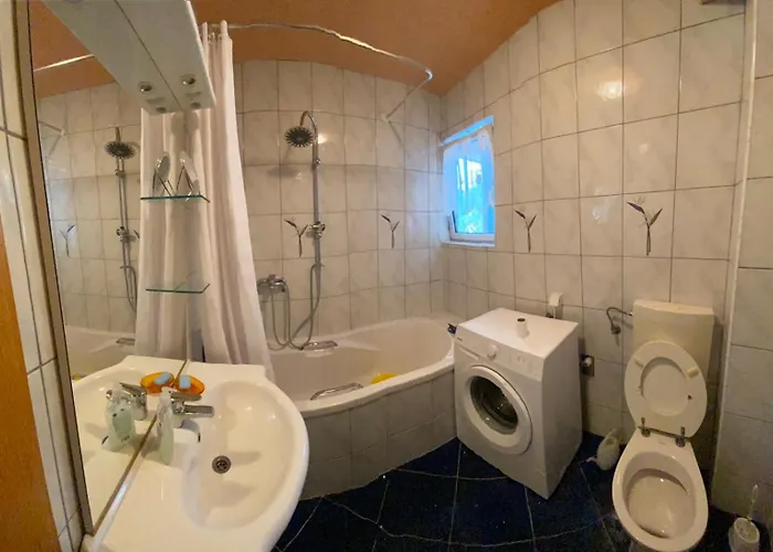 Apartments-asquiro * Mostarsko Raskrsce