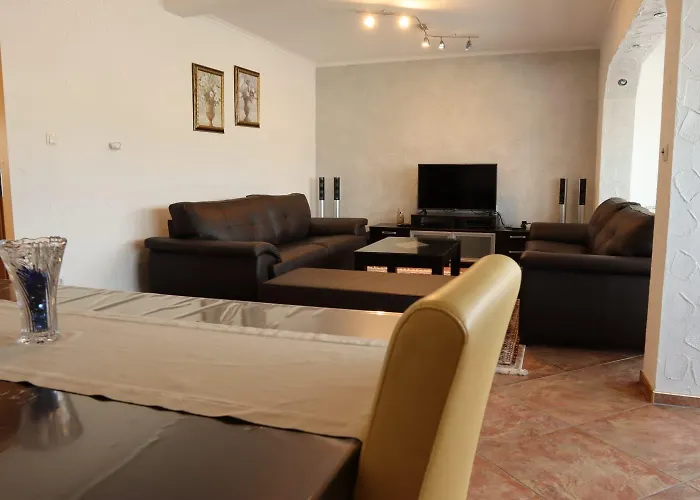 Apartment Apartments-asquiro
